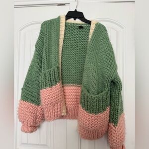 SAACHI sweater oversized pink green cozy sweater used